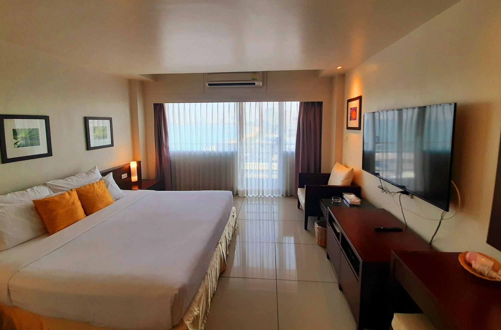 Grand Hotel Pattaya Exterior foto