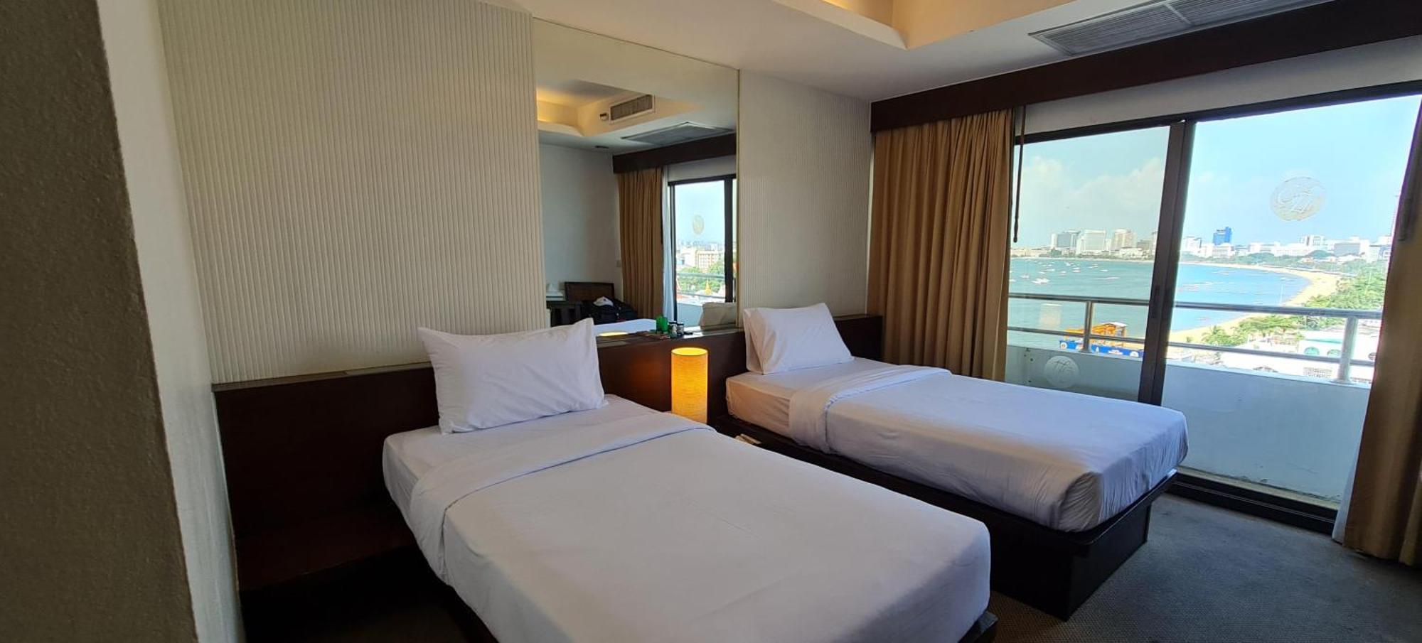 Grand Hotel Pattaya Exterior foto